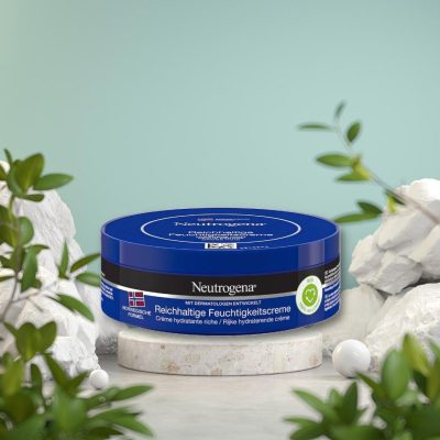 کرم مرطوب کننده دست و صورت و بدنNeutrogena نوتروژینا 200 میلی لیتر